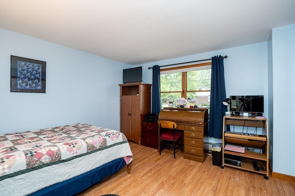 35 Thayer Street South Deerfield, MA 01373 - Photo 27 of 42