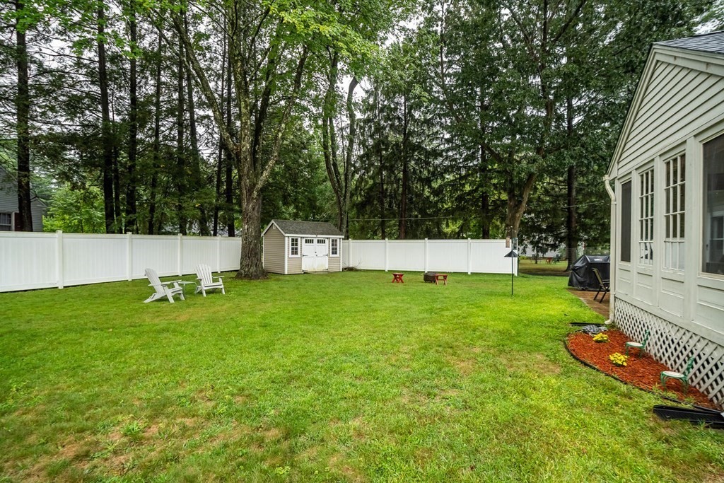 35 Thayer Street South Deerfield, MA 01373 - Photo 7 of 42
