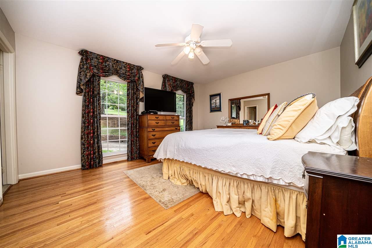 3733 Crestbrook Road Birmingham, AL 35223 - Photo 12 of 30