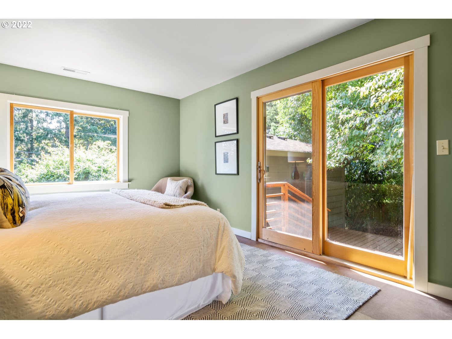 7541 Southwest Capitol Hill Road Portland, OR 97219 - Photo 13 of 27 Gallery Image 13