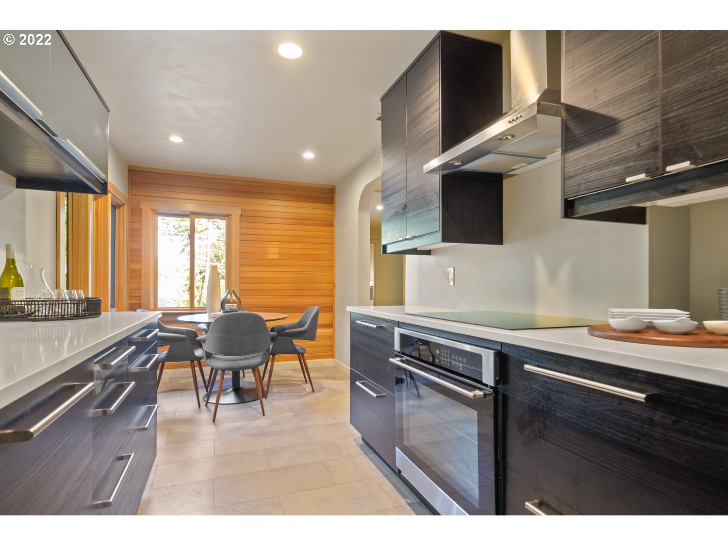 7541 Southwest Capitol Hill Road Portland, OR 97219 - Photo 10 of 27 Gallery Image 10