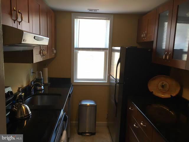 1421 Columbia Road Northwest, Unit 406 Washington, DC 20009 - Photo 12 of 30 Interior (General)