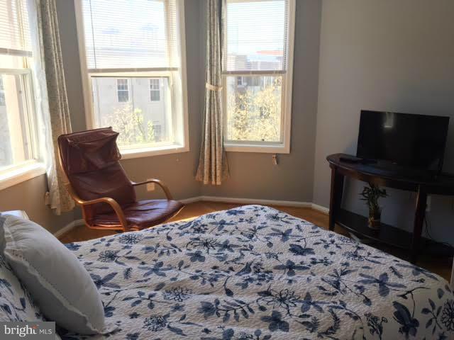 1421 Columbia Road Northwest, Unit 406 Washington, DC 20009 - Photo 23 of 30 Interior (General)
