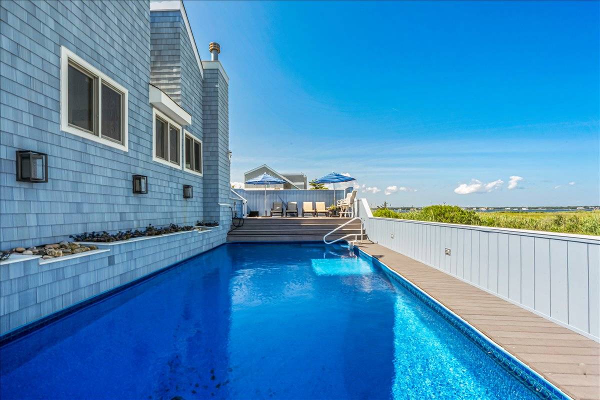 556 Dune Road Westhampton, NY 11978 - Photo 30 of 31
