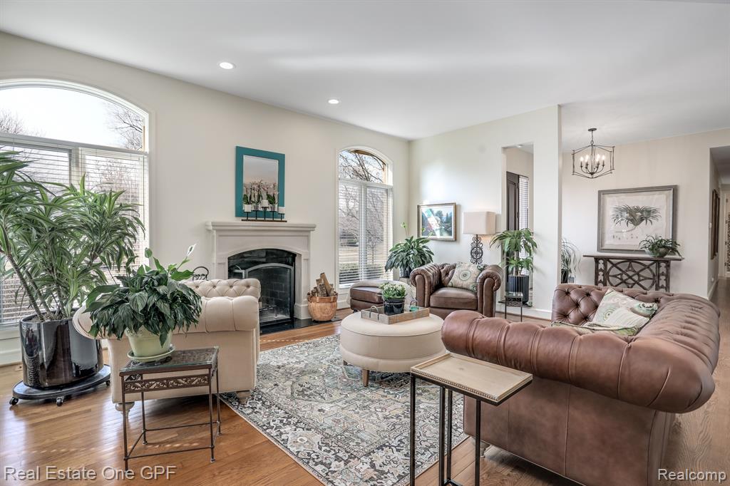 472 Shelbourne Road Grosse Pointe Farms, MI 48236 - Photo 6 of 45