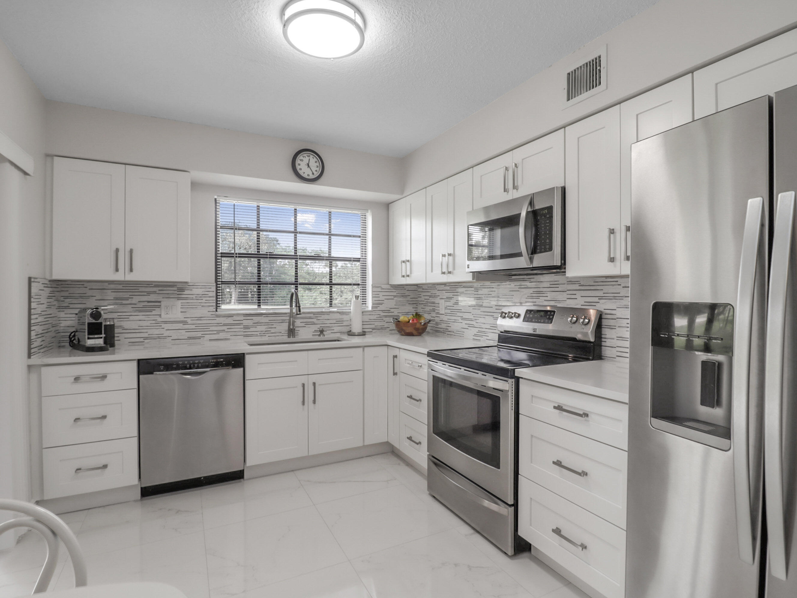 17332 Boca Club Boulevard, Unit 804 Boca Raton, FL 33487 - Photo 12 of 48 17-IMG_0379