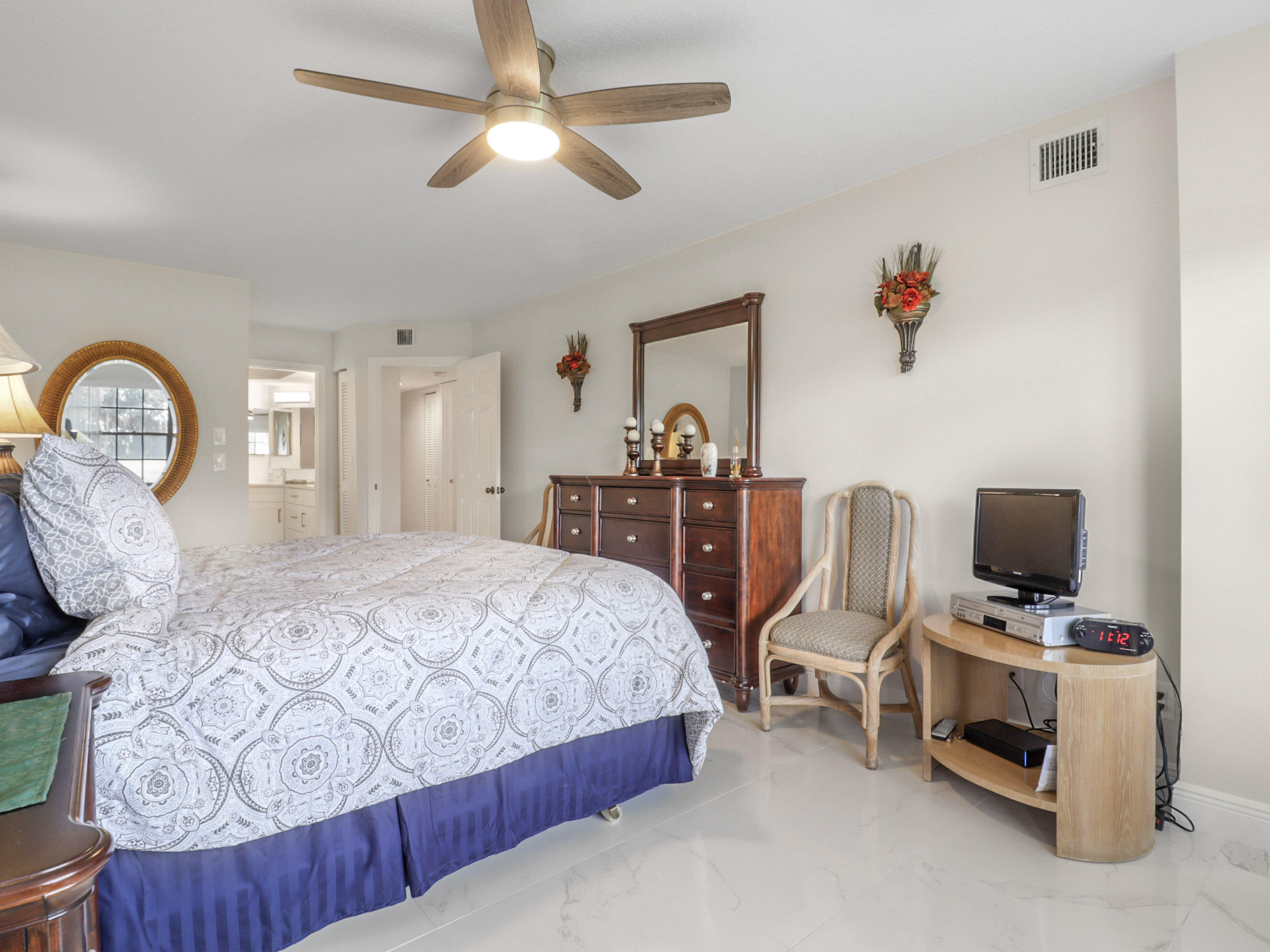 17332 Boca Club Boulevard, Unit 804 Boca Raton, FL 33487 - Photo 17 of 48 12-IMG_0363