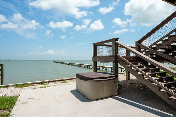 a view of a terrace with sky view