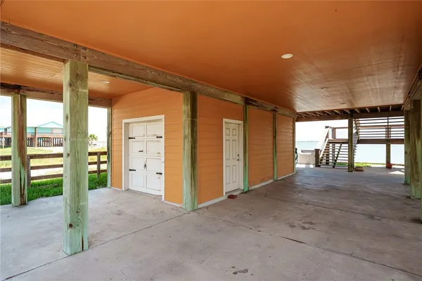 a view of entryway
