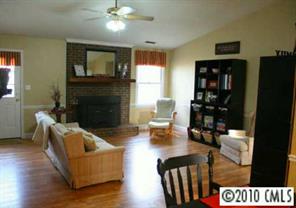 577 Wren Road Gastonia, NC 28056 - Photo 2 of 8 Gallery Image 2