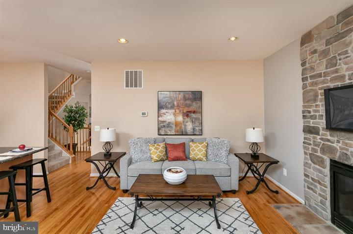 5914 Pimlico Road Baltimore, MD 21209 - Photo 14 of 37 Family room right off kitchen