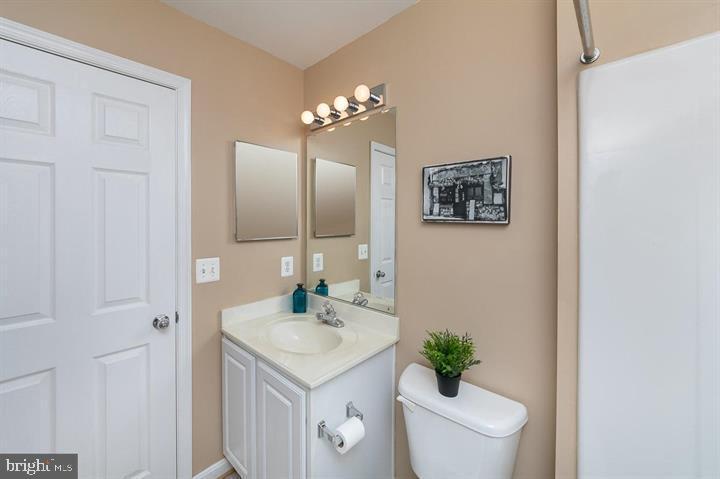5914 Pimlico Road Baltimore, MD 21209 - Photo 27 of 37 Full bath