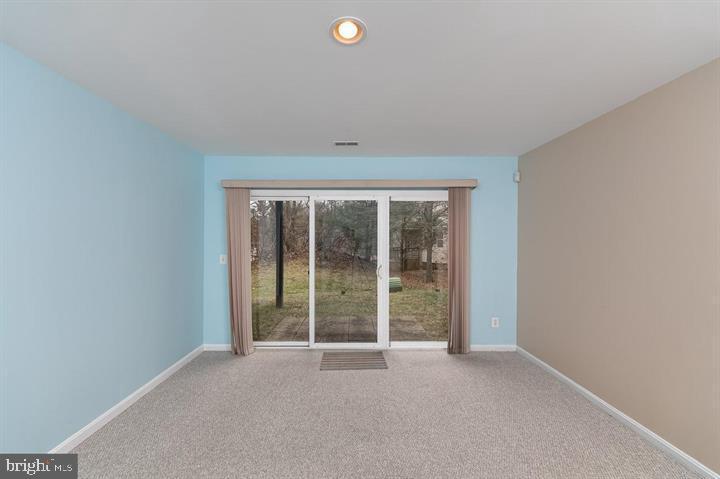 5914 Pimlico Road Baltimore, MD 21209 - Photo 29 of 37 Lower level full walkout to yard