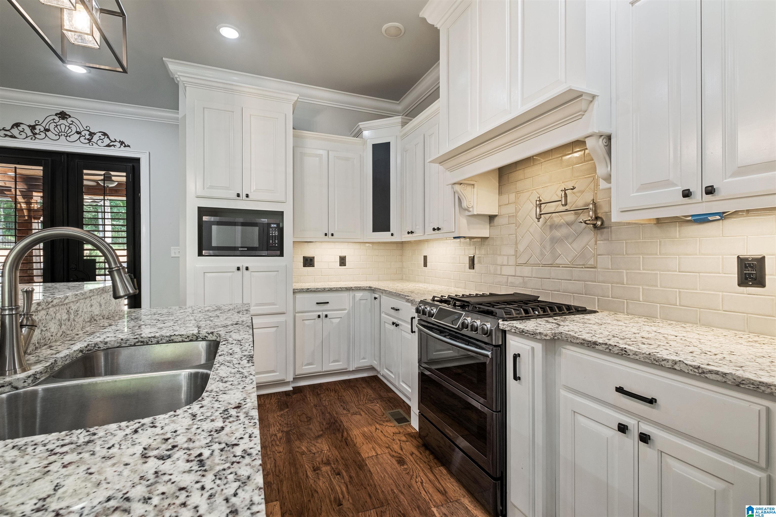 108 River Point Rainbow City, AL 35906 - Photo 10 of 42