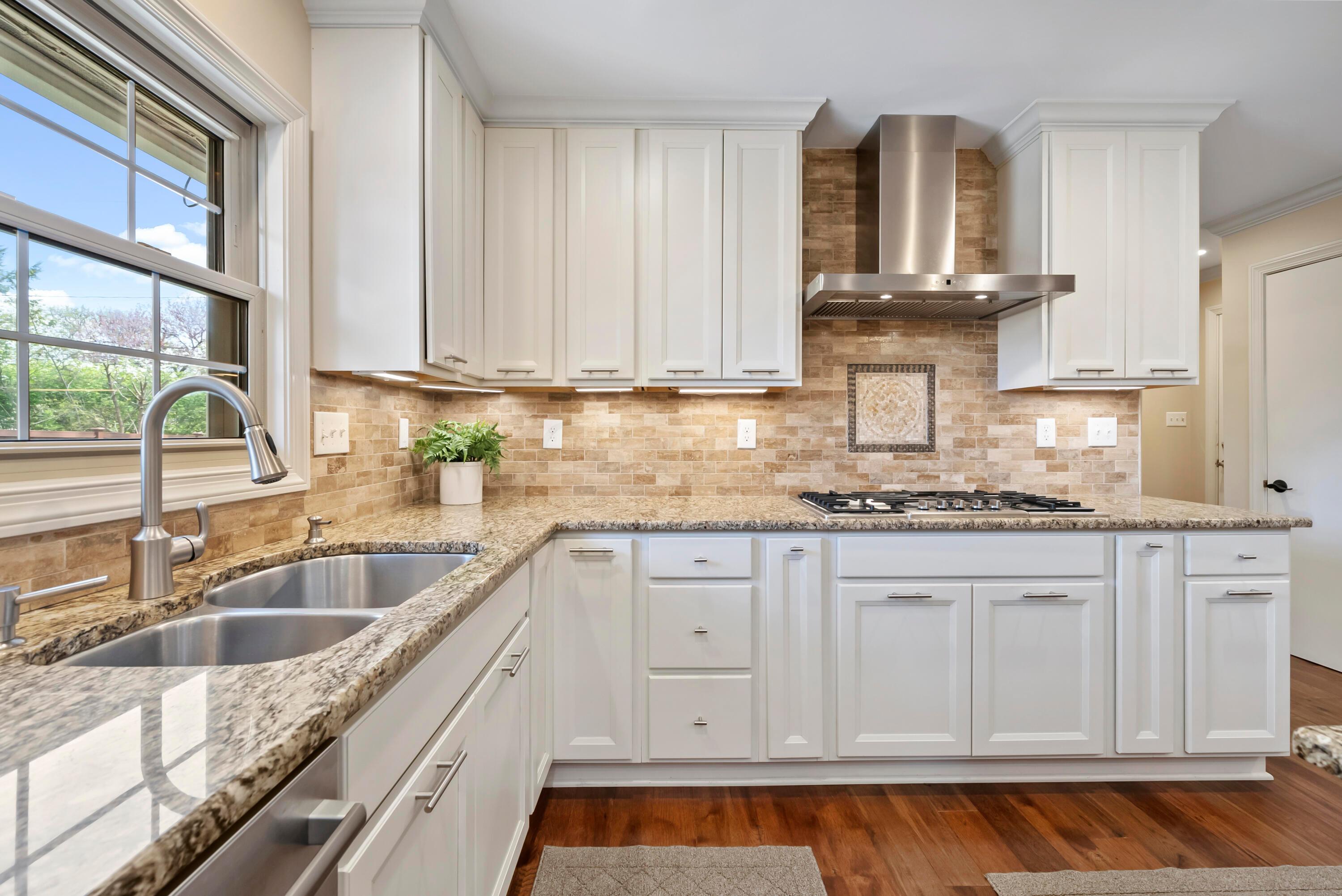 1490 Kirkley Road Columbus, OH 43221 - Photo 14 of 99 Kitchen