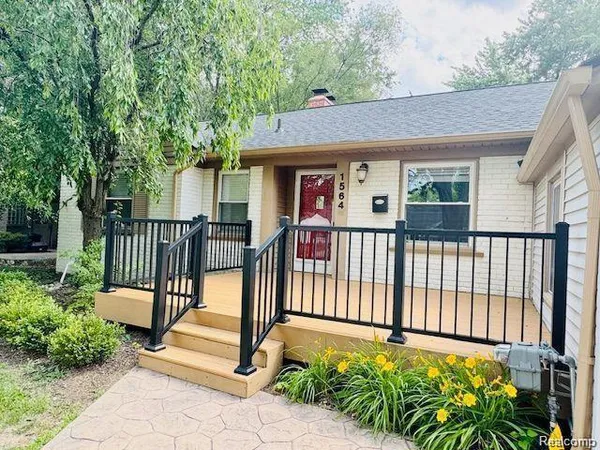 $2,800 | 1564 Penistone Street, Birmingham, MI 48009