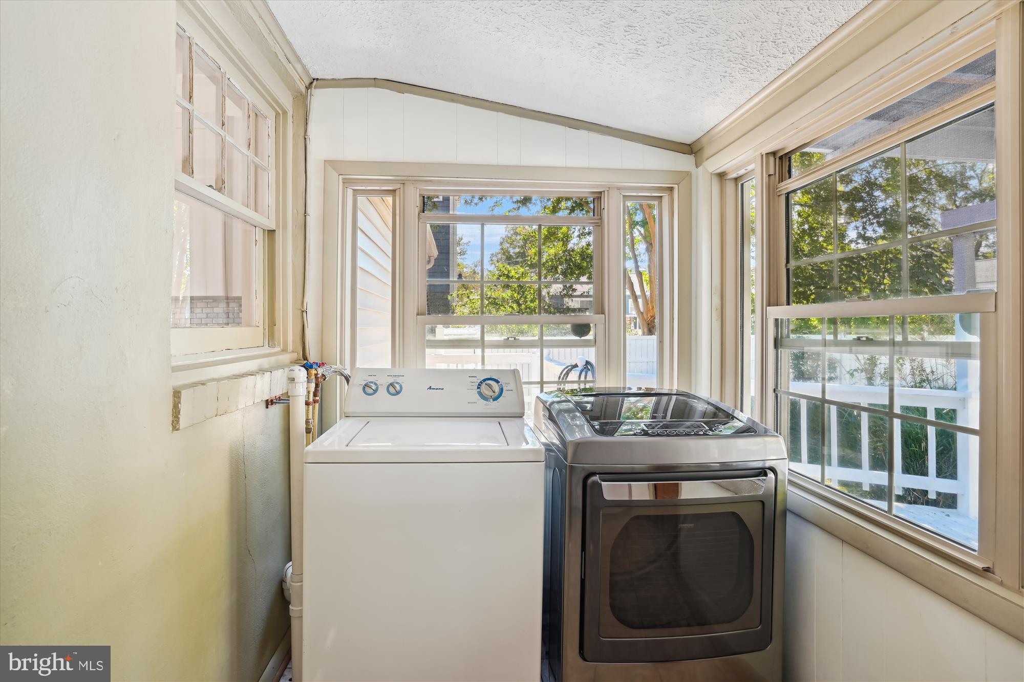 1506 Fullerton Road Edgewater, MD 21037 - Photo 11 of 32 Laundry