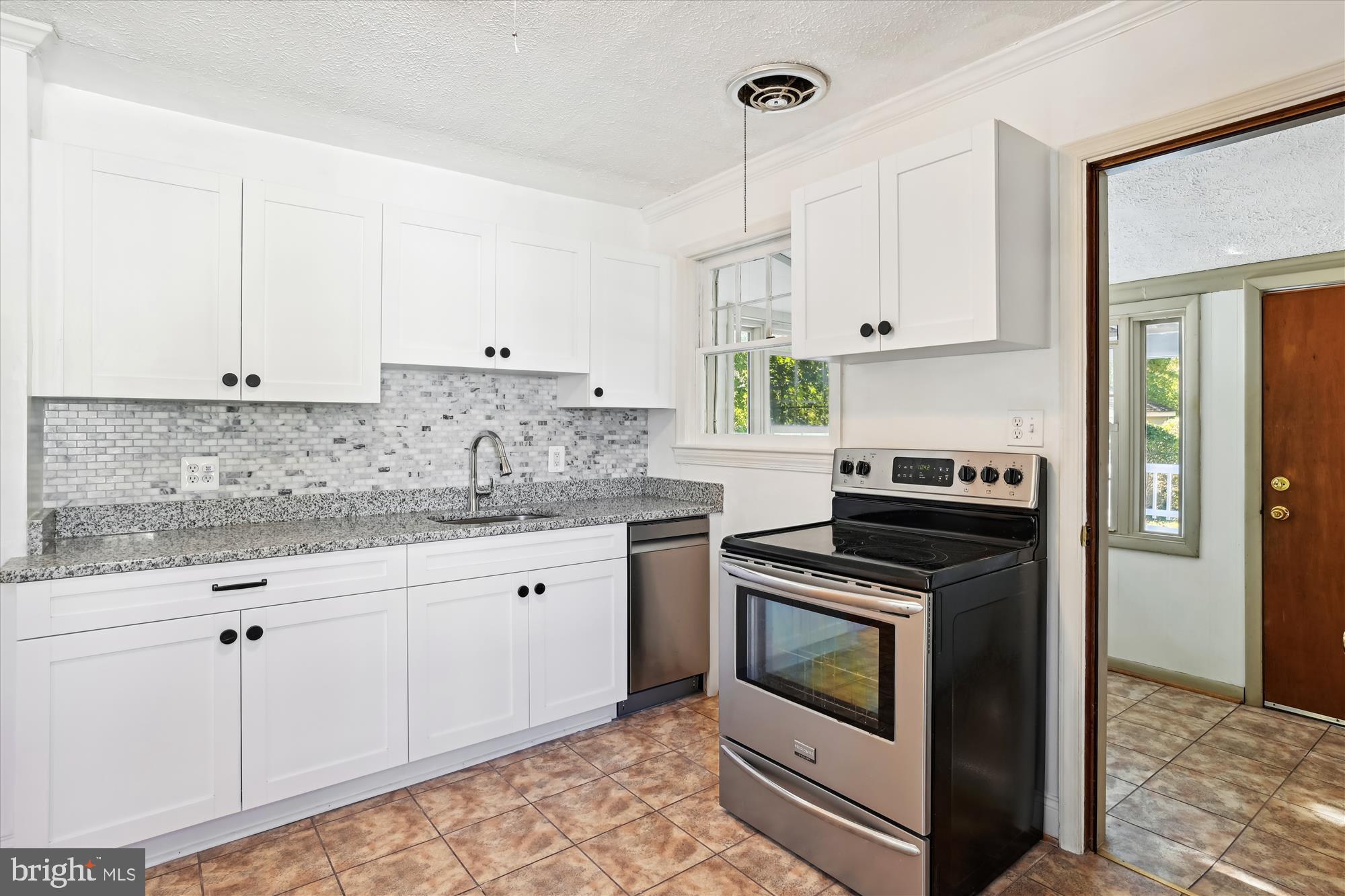 1506 Fullerton Road Edgewater, MD 21037 - Photo 7 of 32 Kitchen