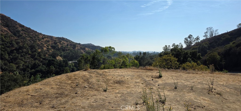 2331 Ramsay Drive Glendale, CA 91208 - Photo 12 of 16