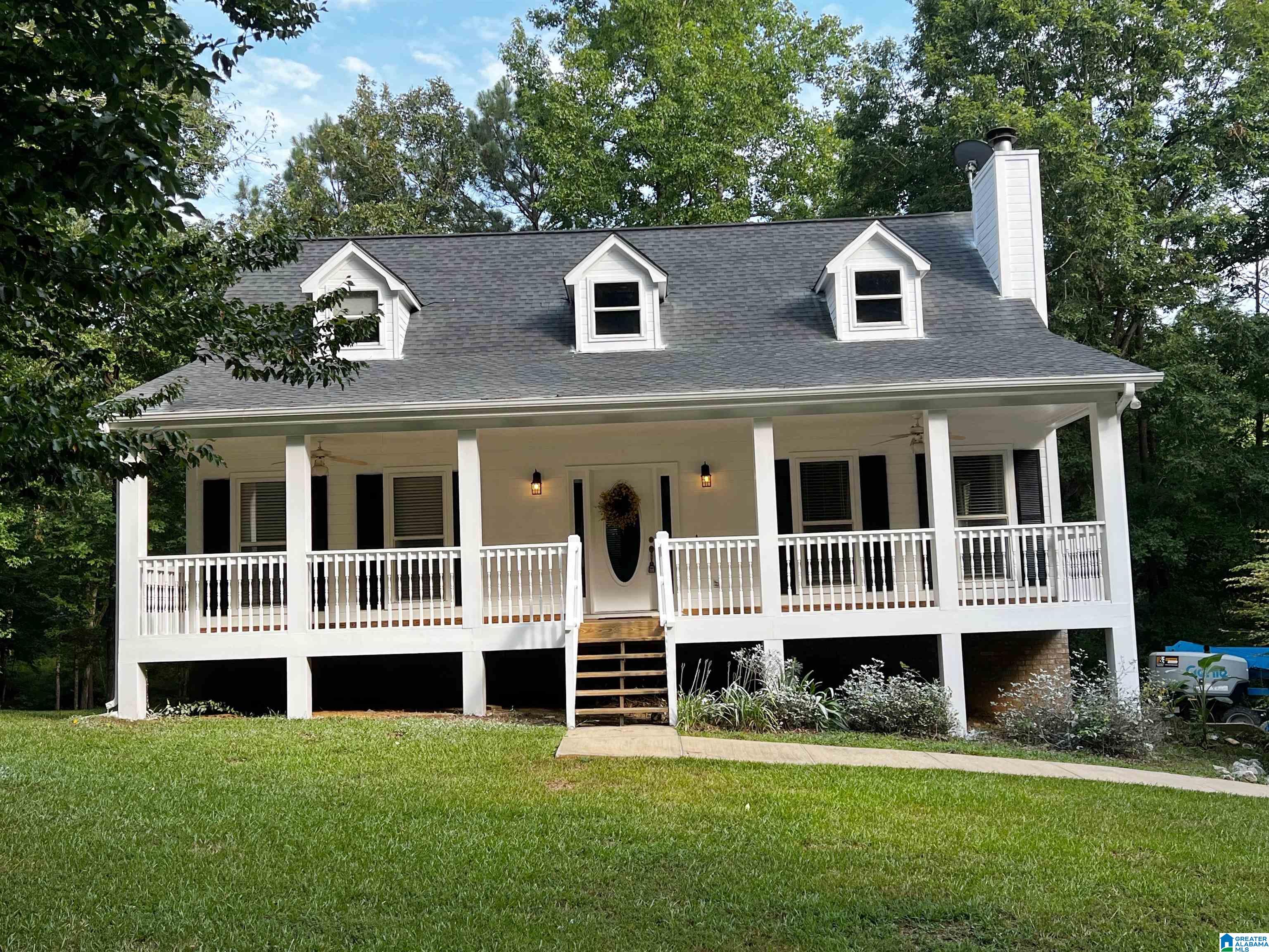 1041 Kitty Branch Road Bessemer, AL 35023 - Photo 2 of 32