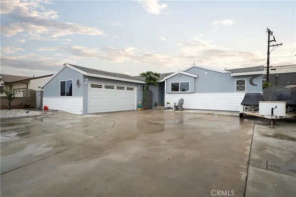 a view of backyard of house