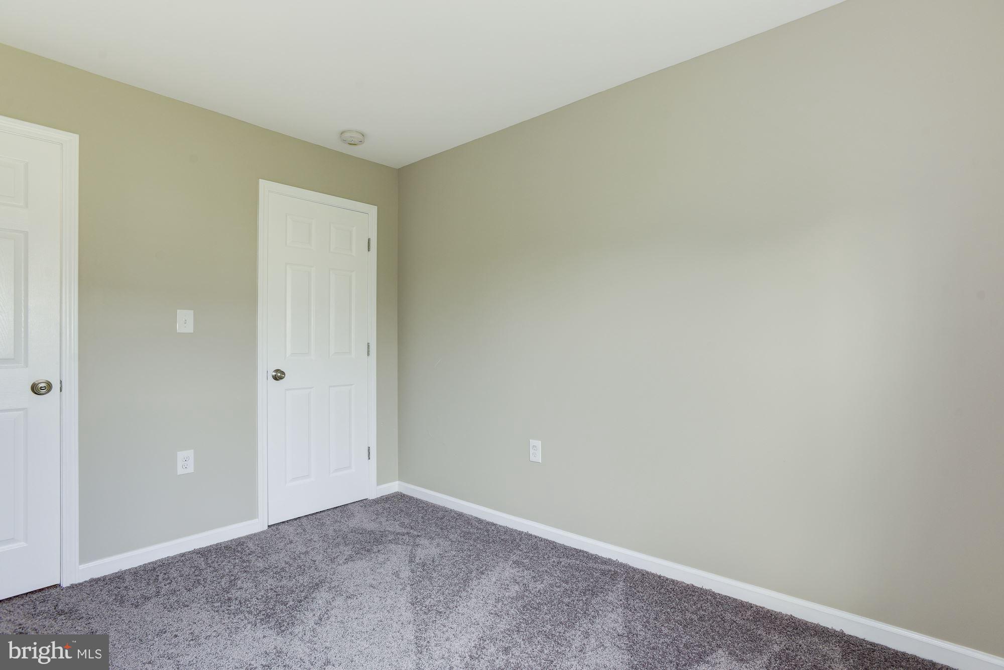 8 Rafting Way Trenton, NJ 08611 - Photo 15 of 66