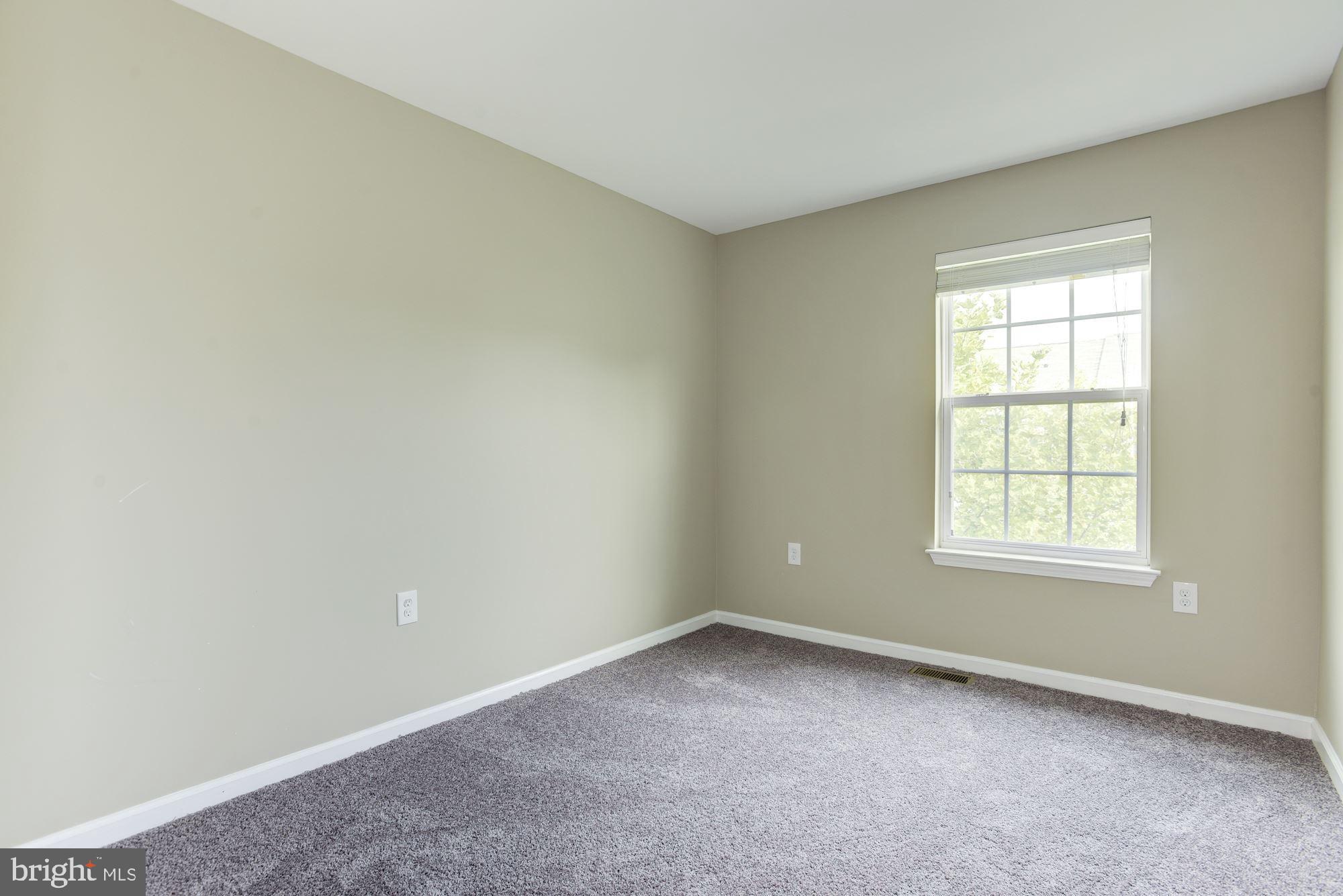 8 Rafting Way Trenton, NJ 08611 - Photo 16 of 66