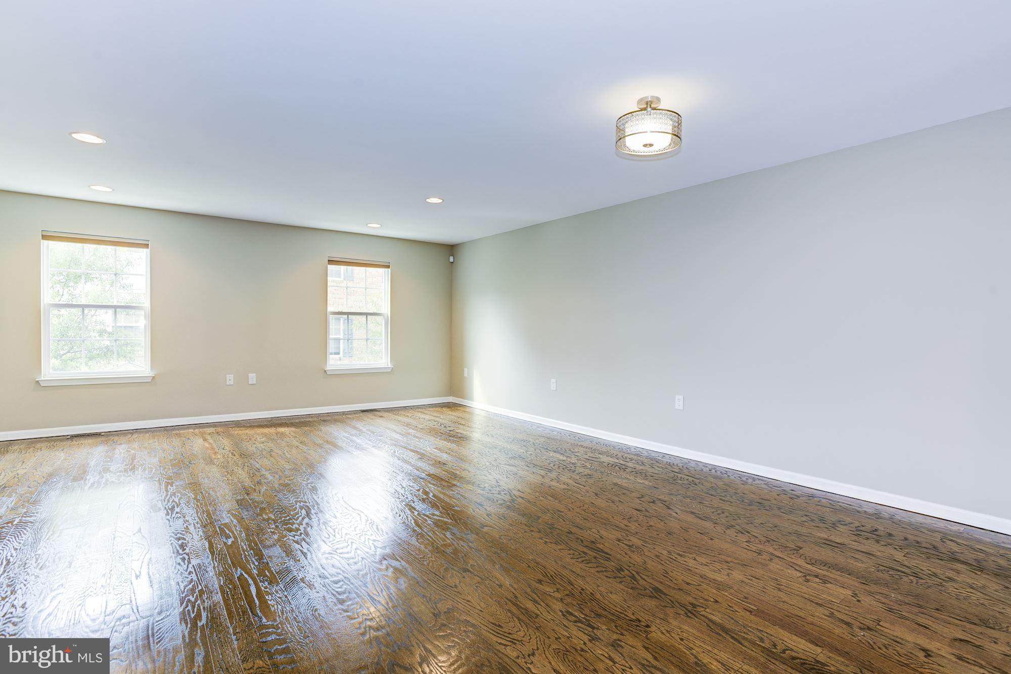 8 Rafting Way Trenton, NJ 08611 - Photo 26 of 66