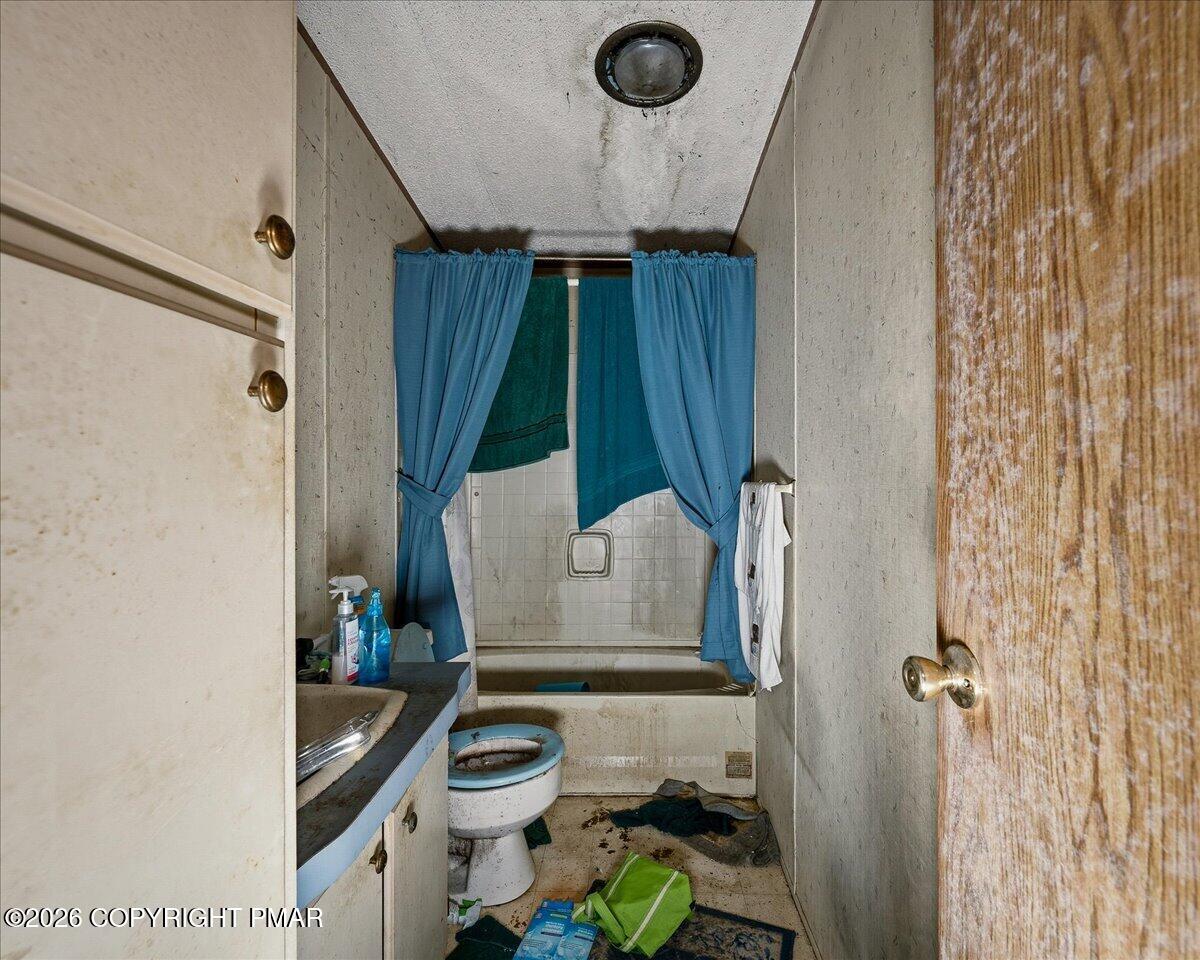 148 Walnut Street Kunkletown, PA 18058 - Photo 8 of 23 09-HomeView_Media-148_Walnut_St