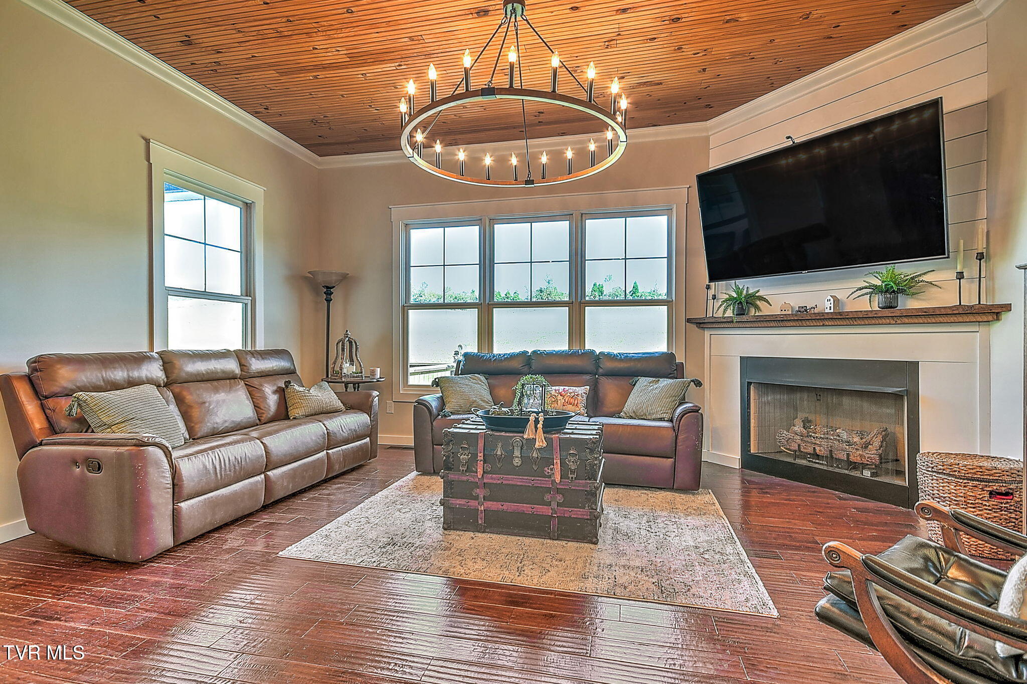 167 Gray Road Bristol, TN 37620 - Photo 16 of 86 17-web-or-mls-167 Gray DM-17