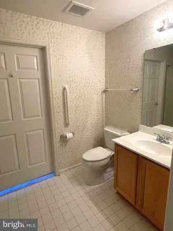 $289,900 | 1502 Moore Street, Unit 304, Bristol, PA 19007