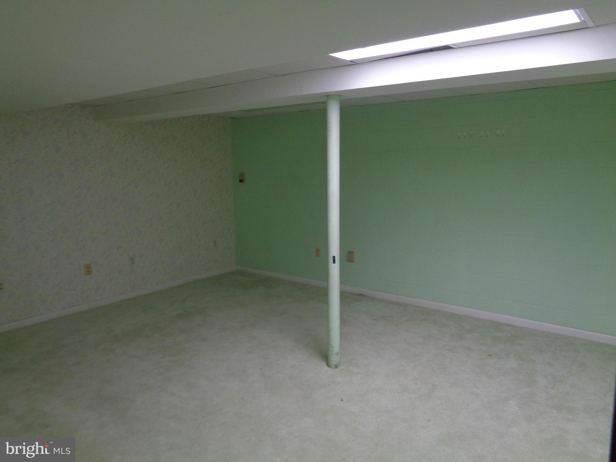 4400 Lobelia Road Baltimore, MD 21236 - Photo 21 of 30 Basement playroom