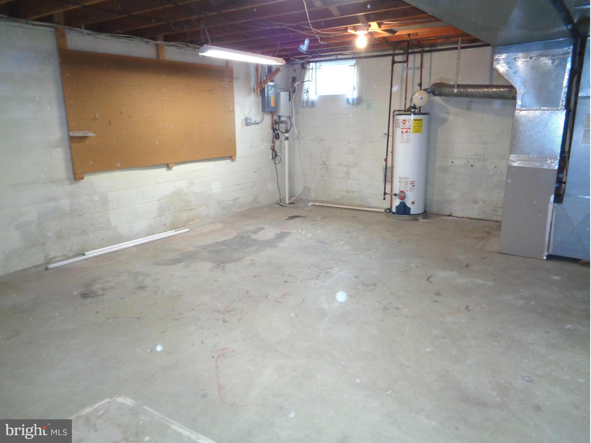 4400 Lobelia Road Baltimore, MD 21236 - Photo 27 of 30 Workshop