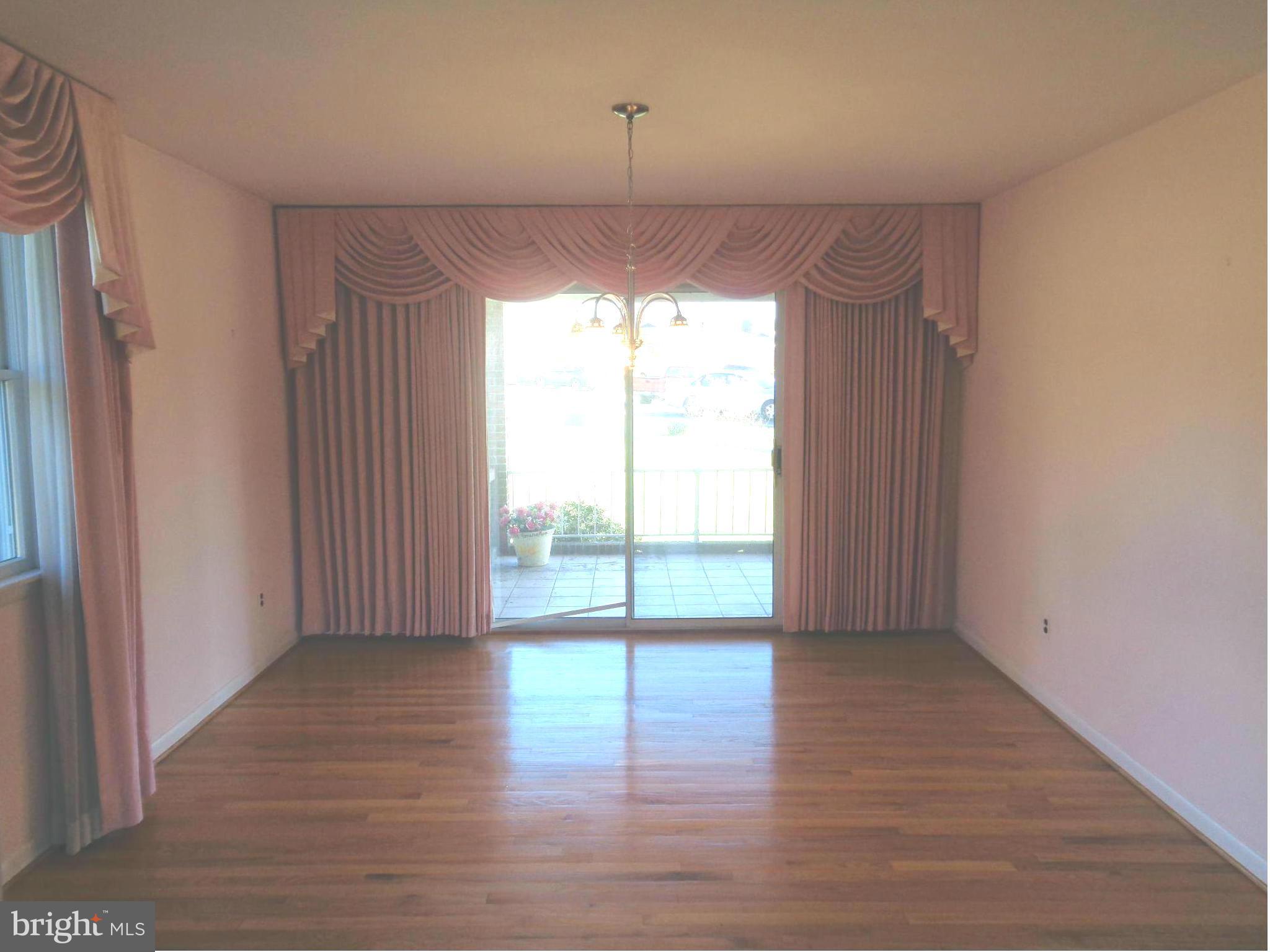 4400 Lobelia Road Baltimore, MD 21236 - Photo 8 of 30 Dining Room