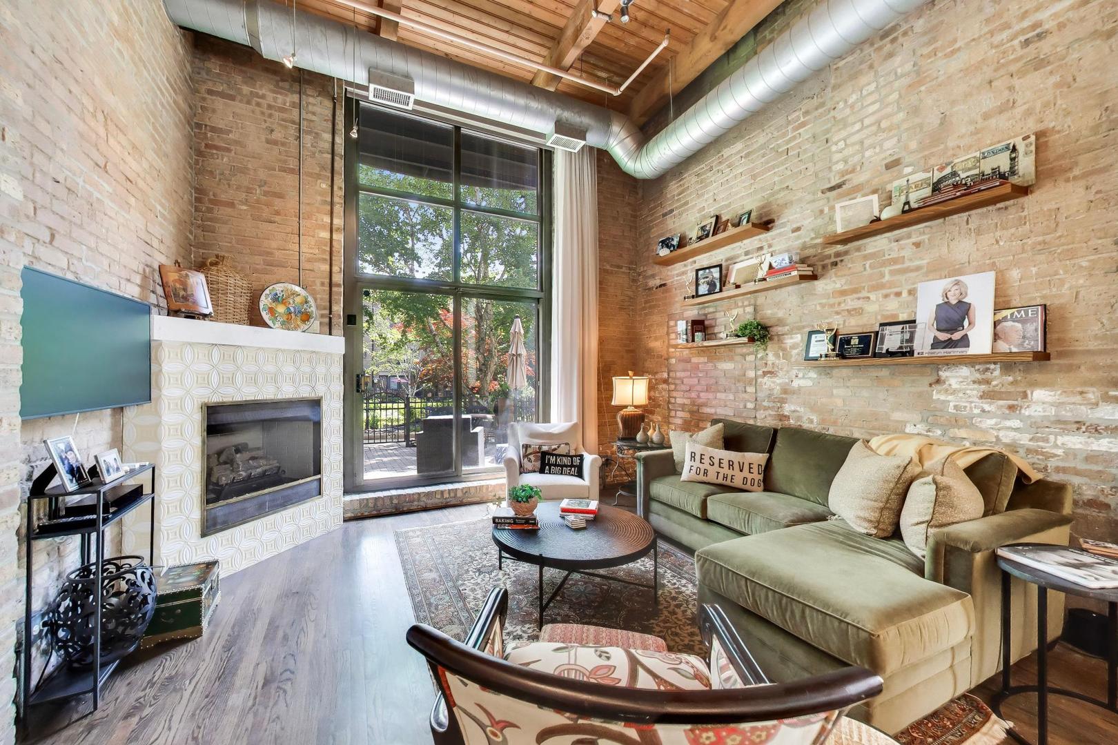 1330 West Monroe Street, Unit 107 Chicago, IL 60607 - Photo 4 of 29