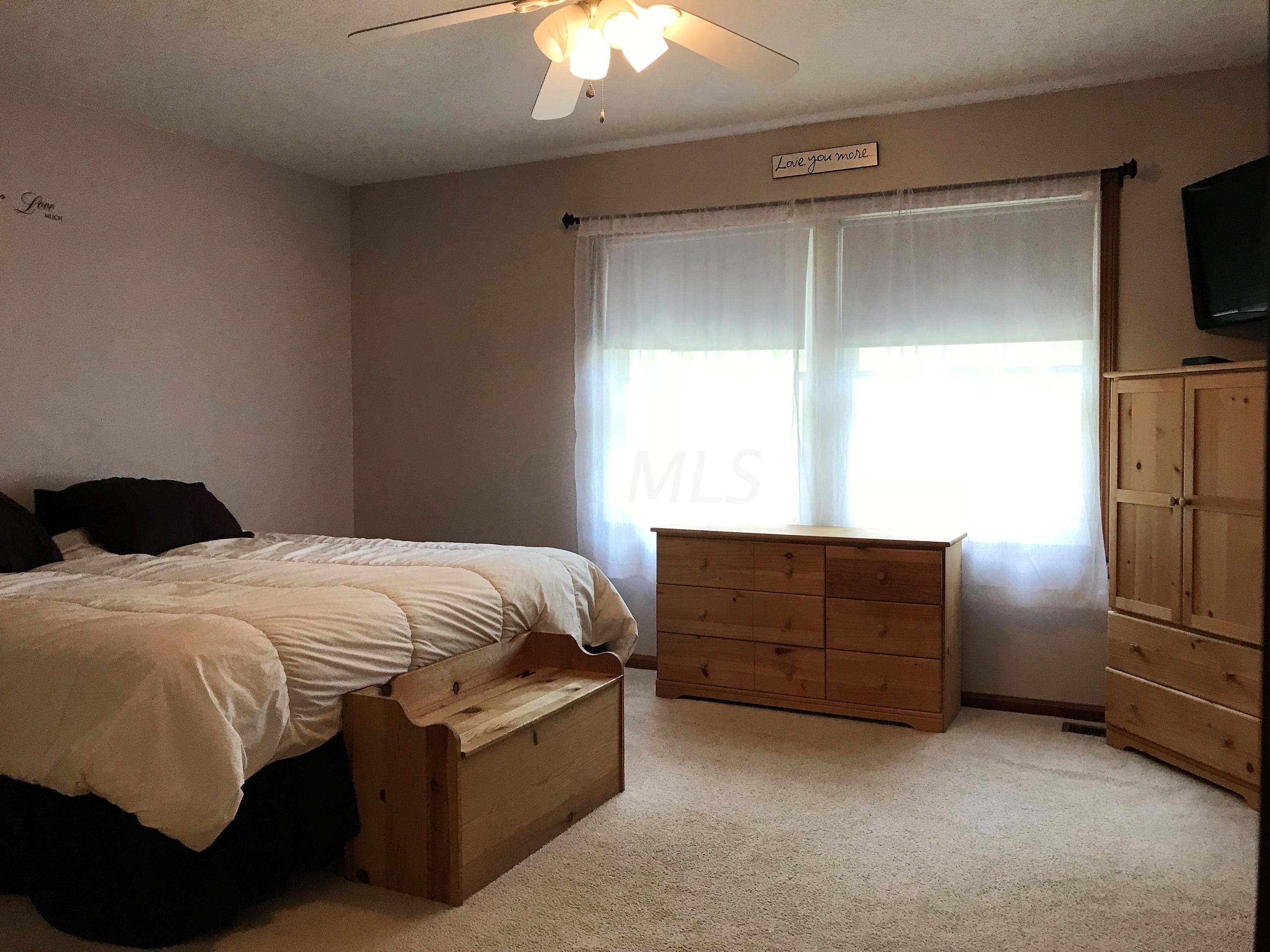 37027 Scout Road Logan, OH 43138 - Photo 6 of 35