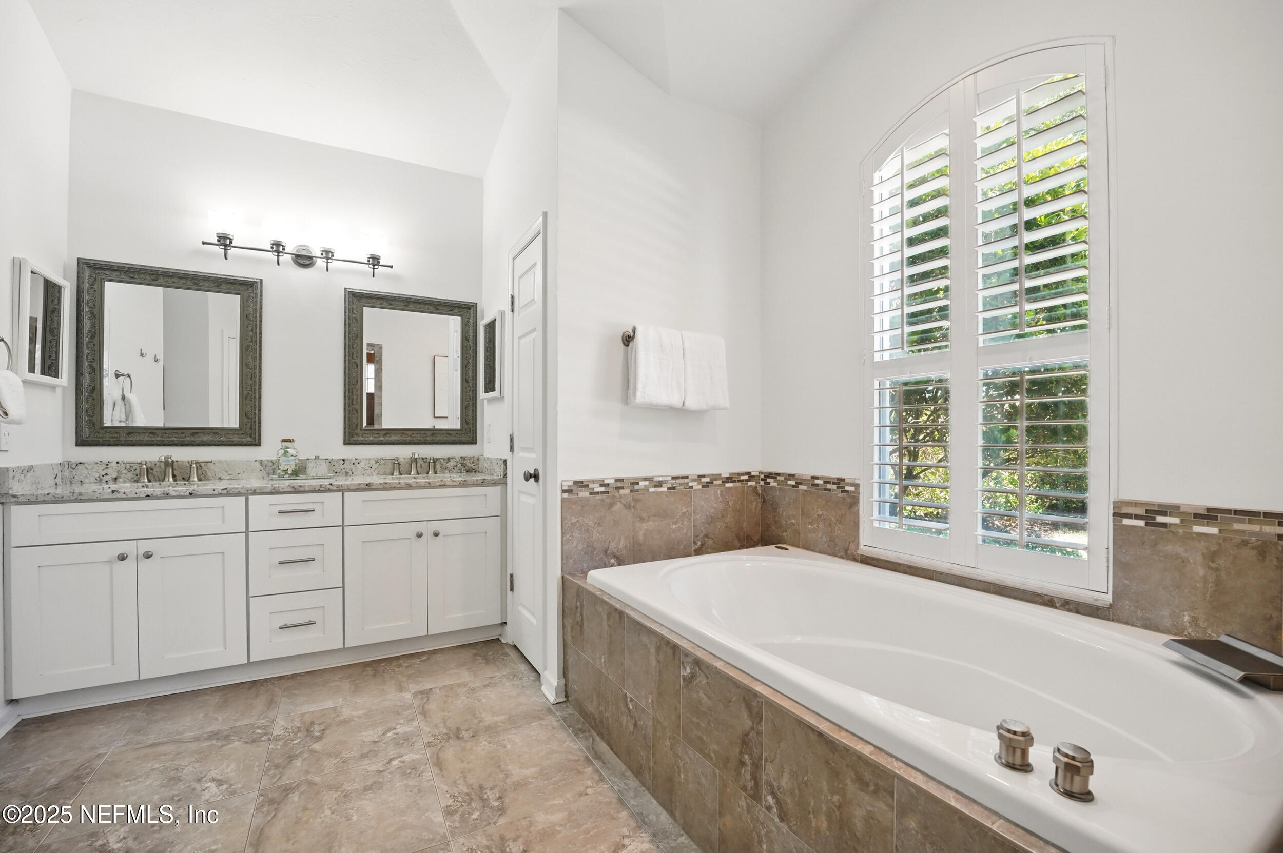 150 South Roscoe Boulevard Ponte Vedra Beach, FL 32082 - Photo 31 of 84 Primary Bathroom