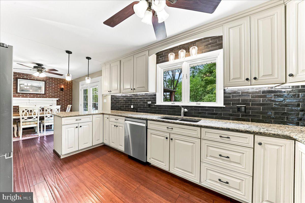 2765 Blue Ball Road Elkton, MD 21921 - Photo 15 of 54 Charming kitchen with modern elegance.