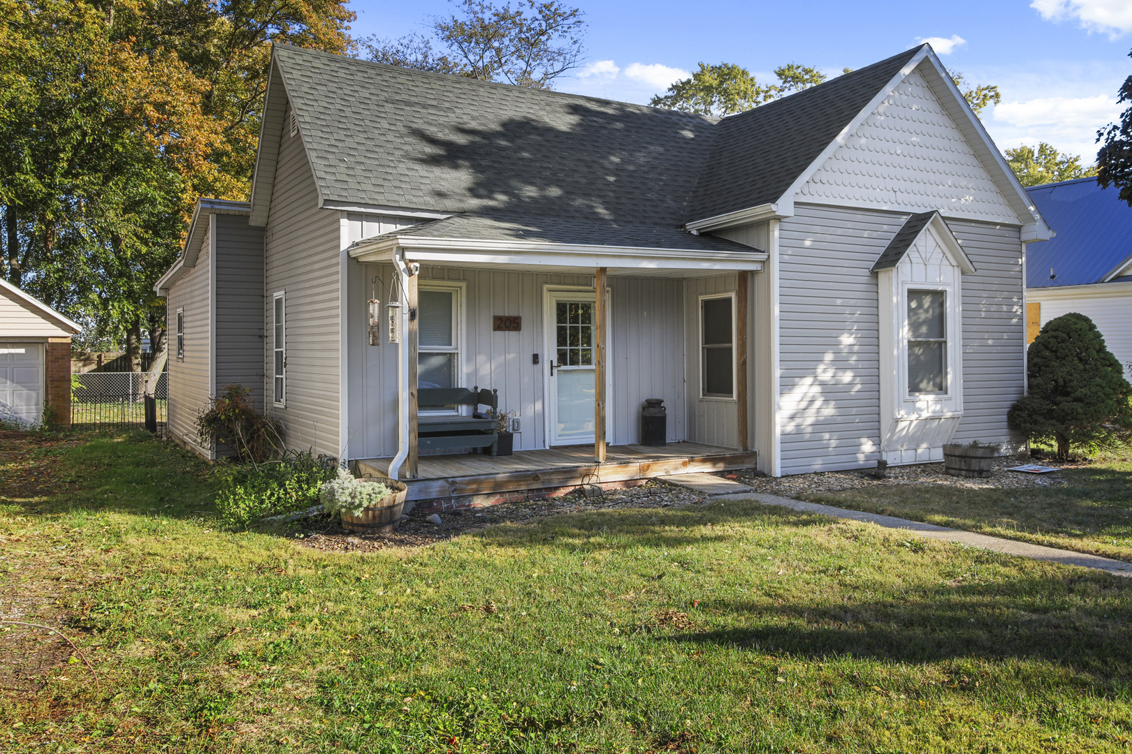 205 Kyle Street Ogden, IL 61859 - Photo 2 of 25