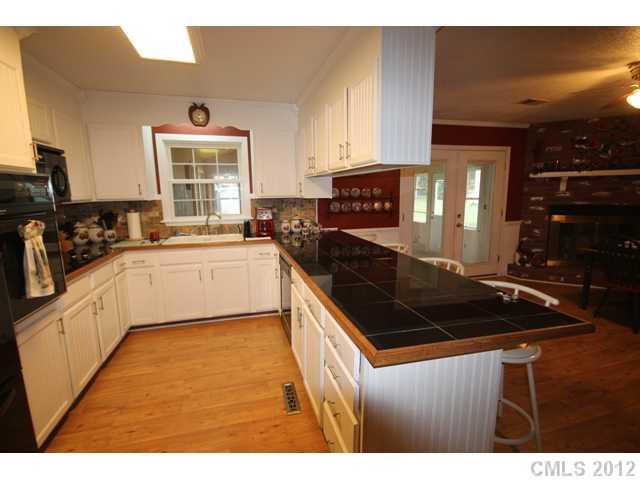 2321 Old Field Road Gastonia, NC 28056 - Photo 8 of 16 Gallery Image 8