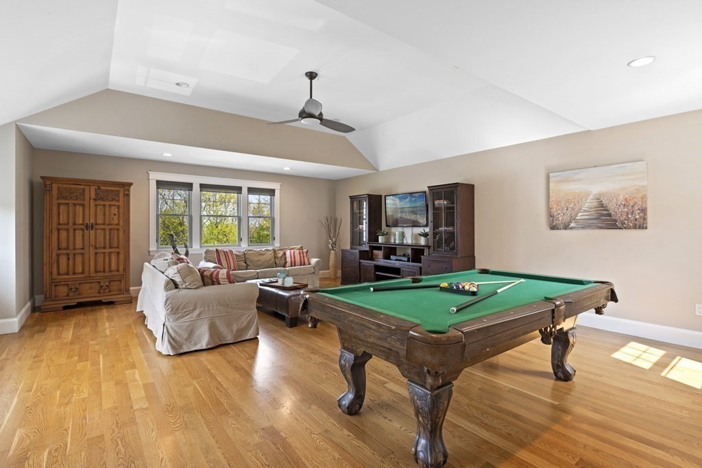 6 Captains Walk Lane Marblehead, MA 01945 - Photo 34 of 39 a living room with furniture and a table