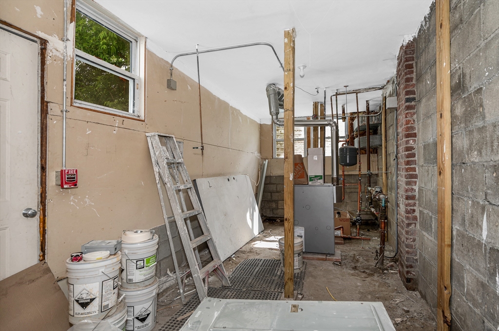 230 Cumberland Road Lowell, MA 01850 - Photo 30 of 38