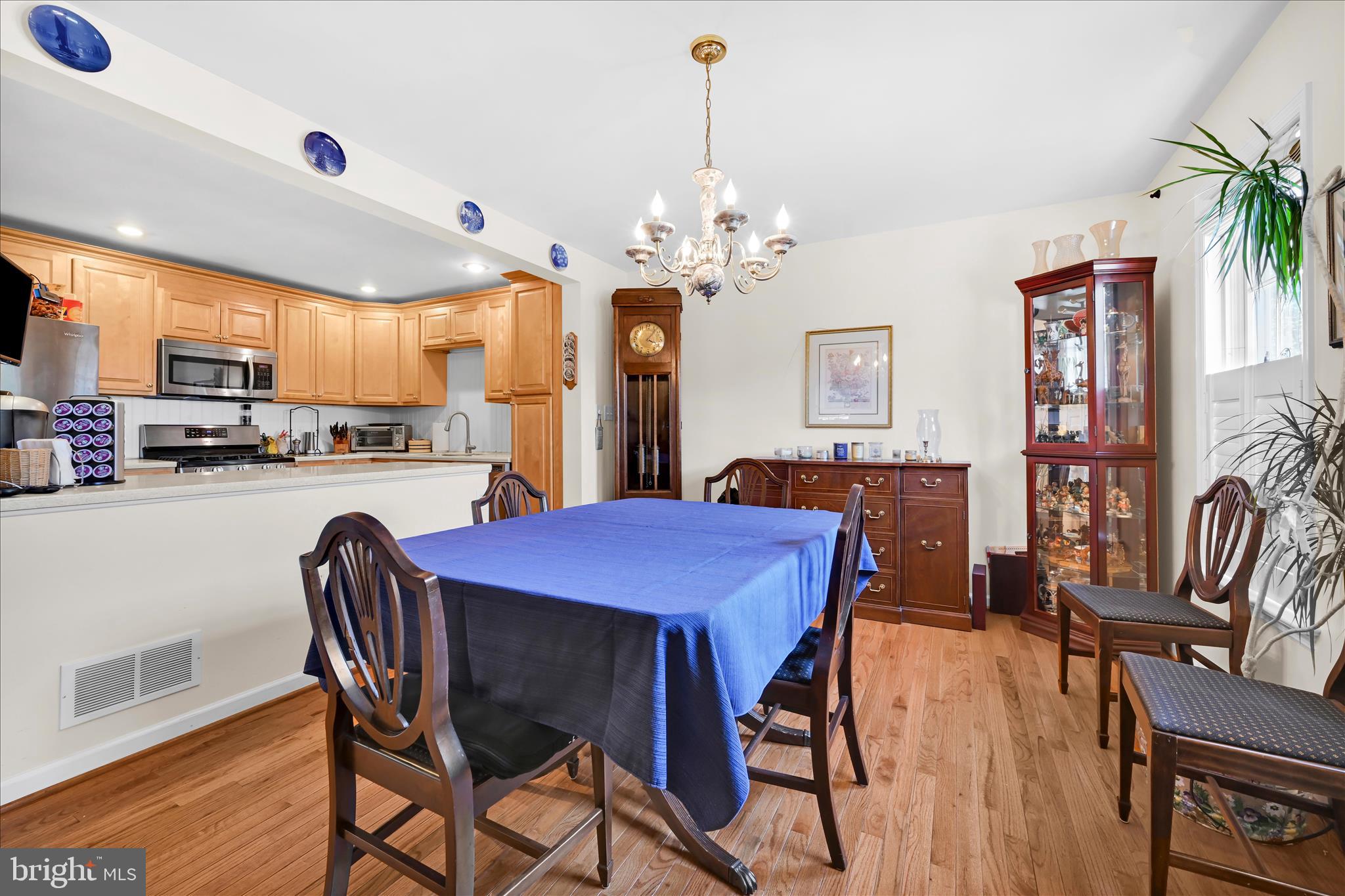 13 Spring Hill Lane Mountville, PA 17554 - Photo 13 of 37 Dining Area
