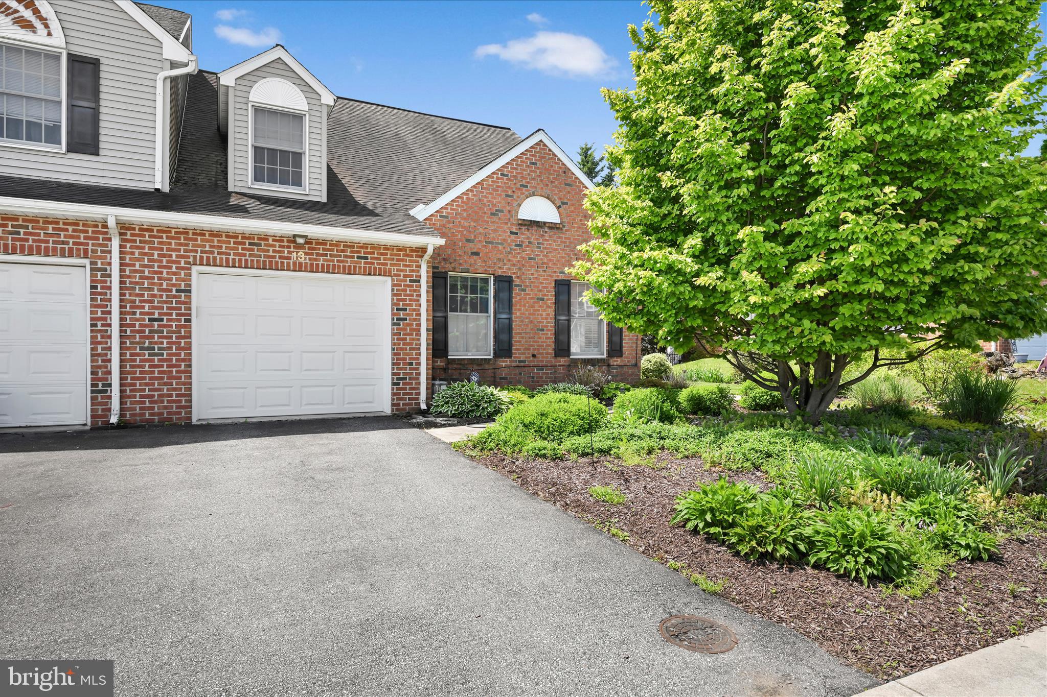 13 Spring Hill Lane Mountville, PA 17554 - Photo 3 of 37 Front