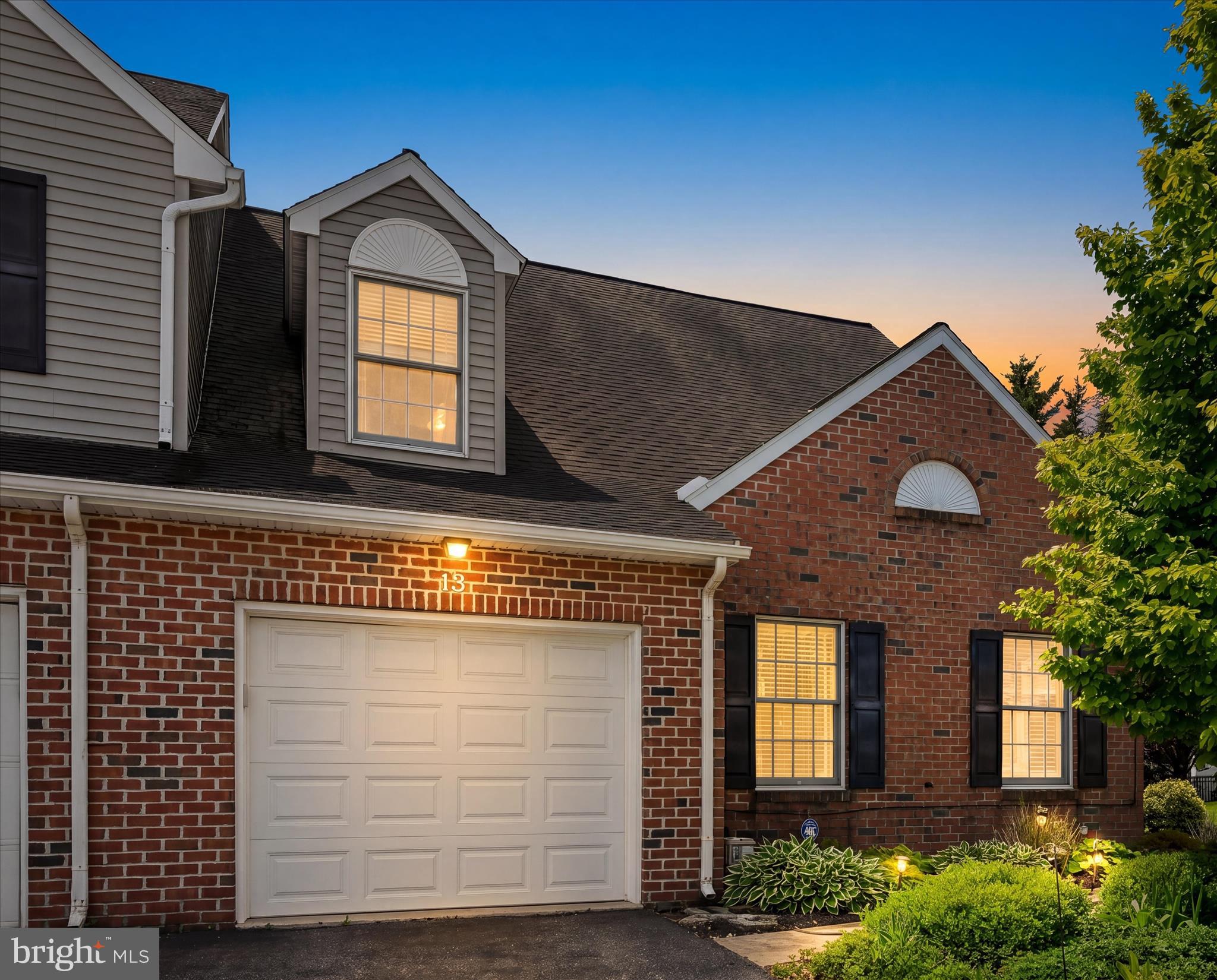 13 Spring Hill Lane Mountville, PA 17554 - Photo 5 of 37 Virtual Twilight