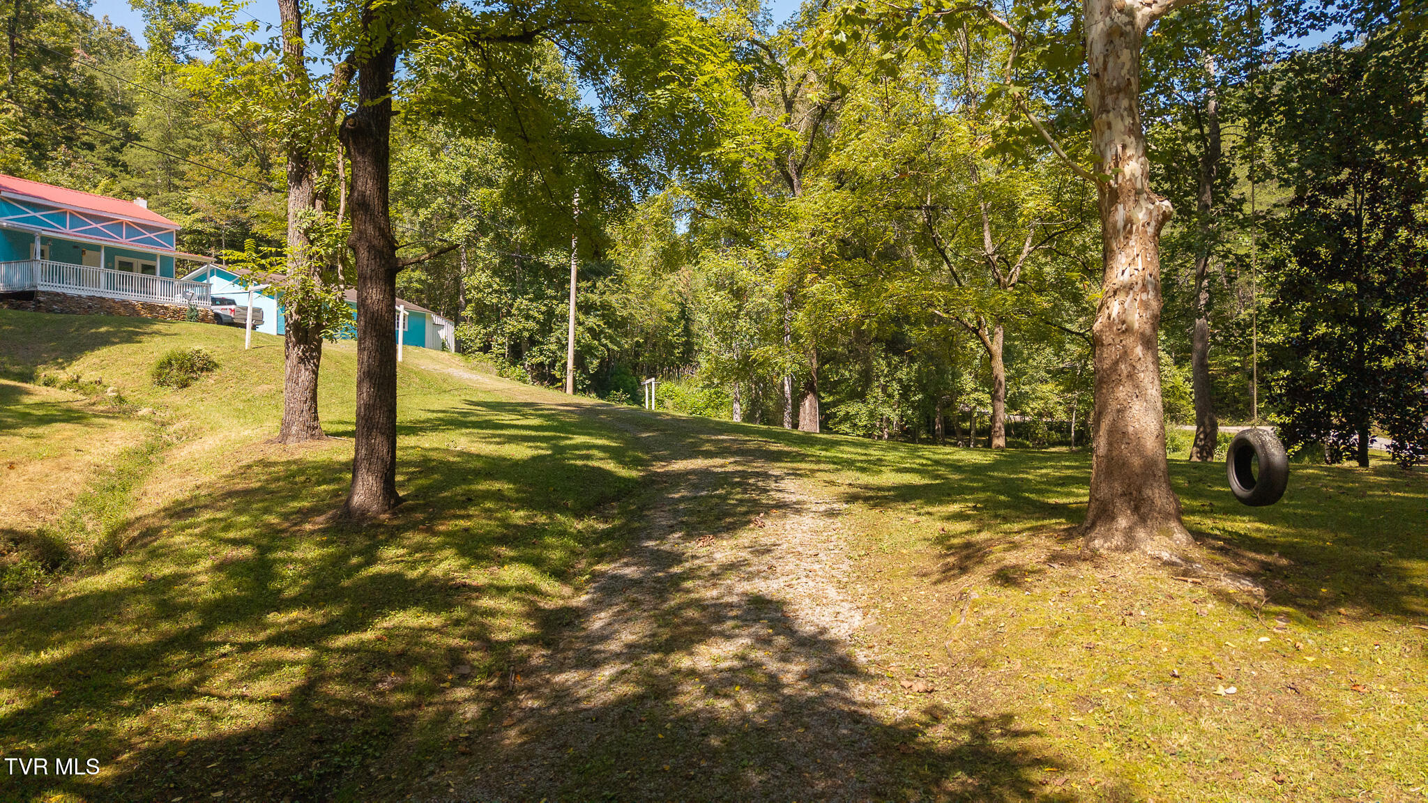 997 Miller Hollow Road Bean Station, TN 37708 - Photo 28 of 52 DJI_20250908150124_0049_D