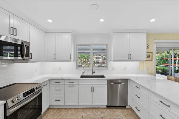 $1,350,000 | 547 East Causeway Boulevard, Vero Beach, FL 32963