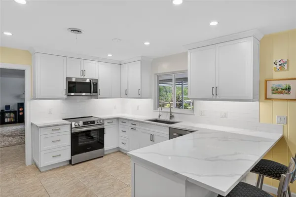 $1,350,000 | 547 East Causeway Boulevard, Vero Beach, FL 32963