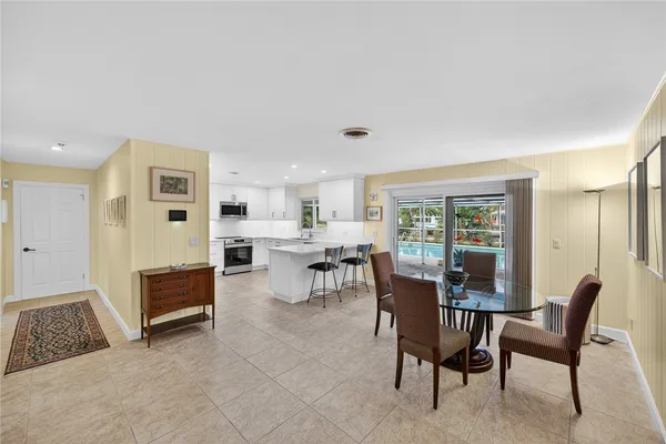 $1,350,000 | 547 East Causeway Boulevard, Vero Beach, FL 32963