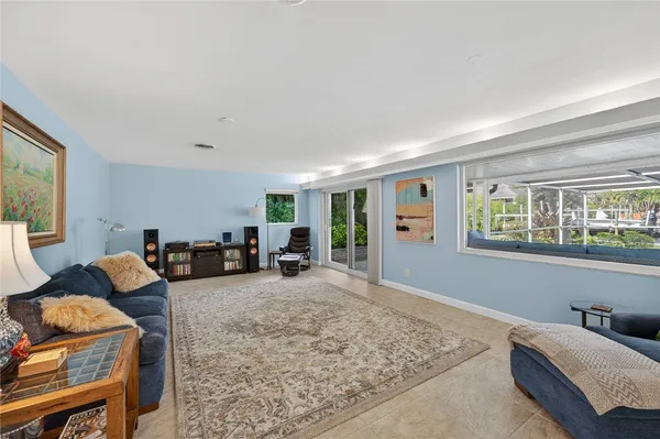 $1,350,000 | 547 East Causeway Boulevard, Vero Beach, FL 32963